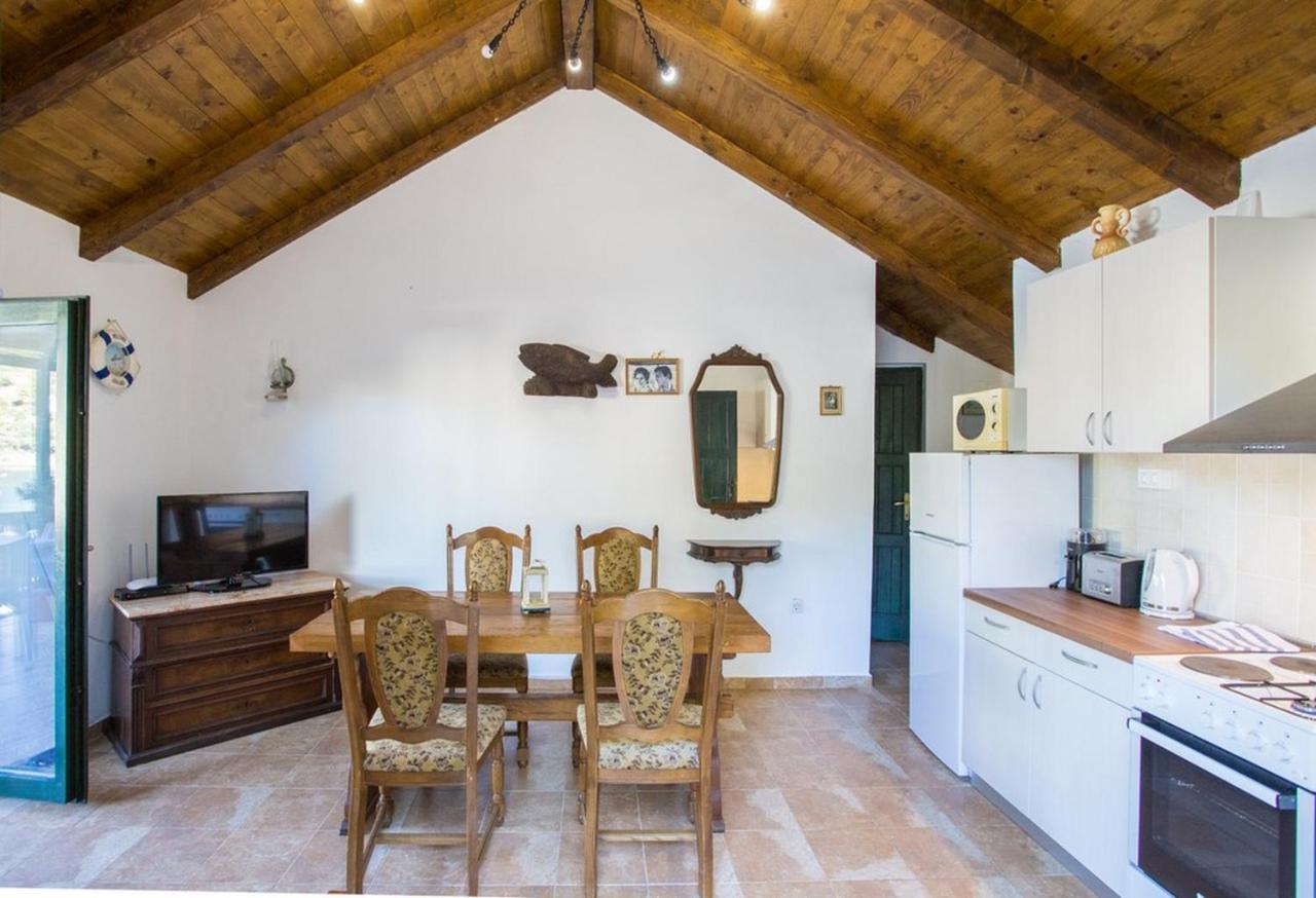 Holiday House Macic Βις Εξωτερικό φωτογραφία
